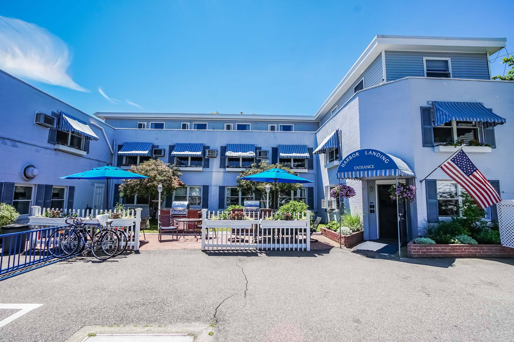 Overview Harbor Landing Resort